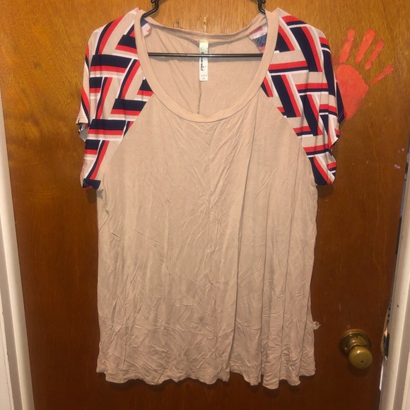 Emerald size 2X cream shirt with chevron sleeves - Picture 1 of 5